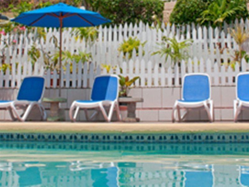 Flamboyant Hotel & Villas セントジョージズ エクステリア 写真
