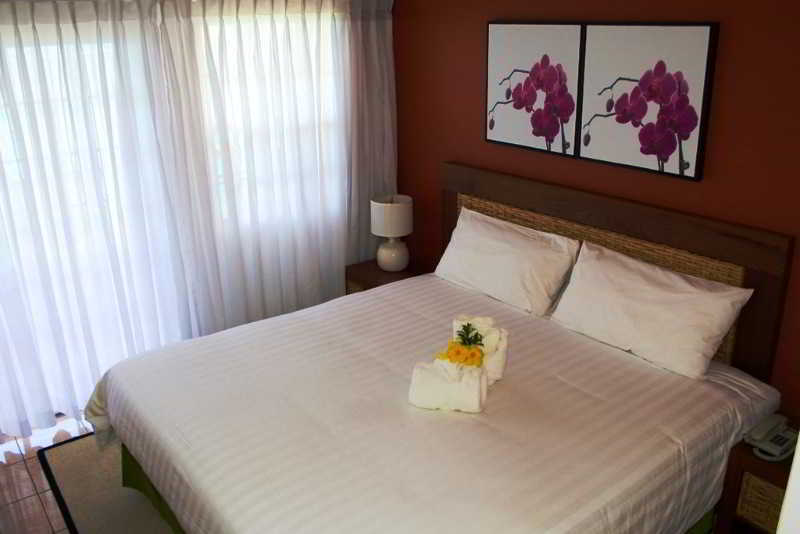 Flamboyant Hotel & Villas セントジョージズ エクステリア 写真